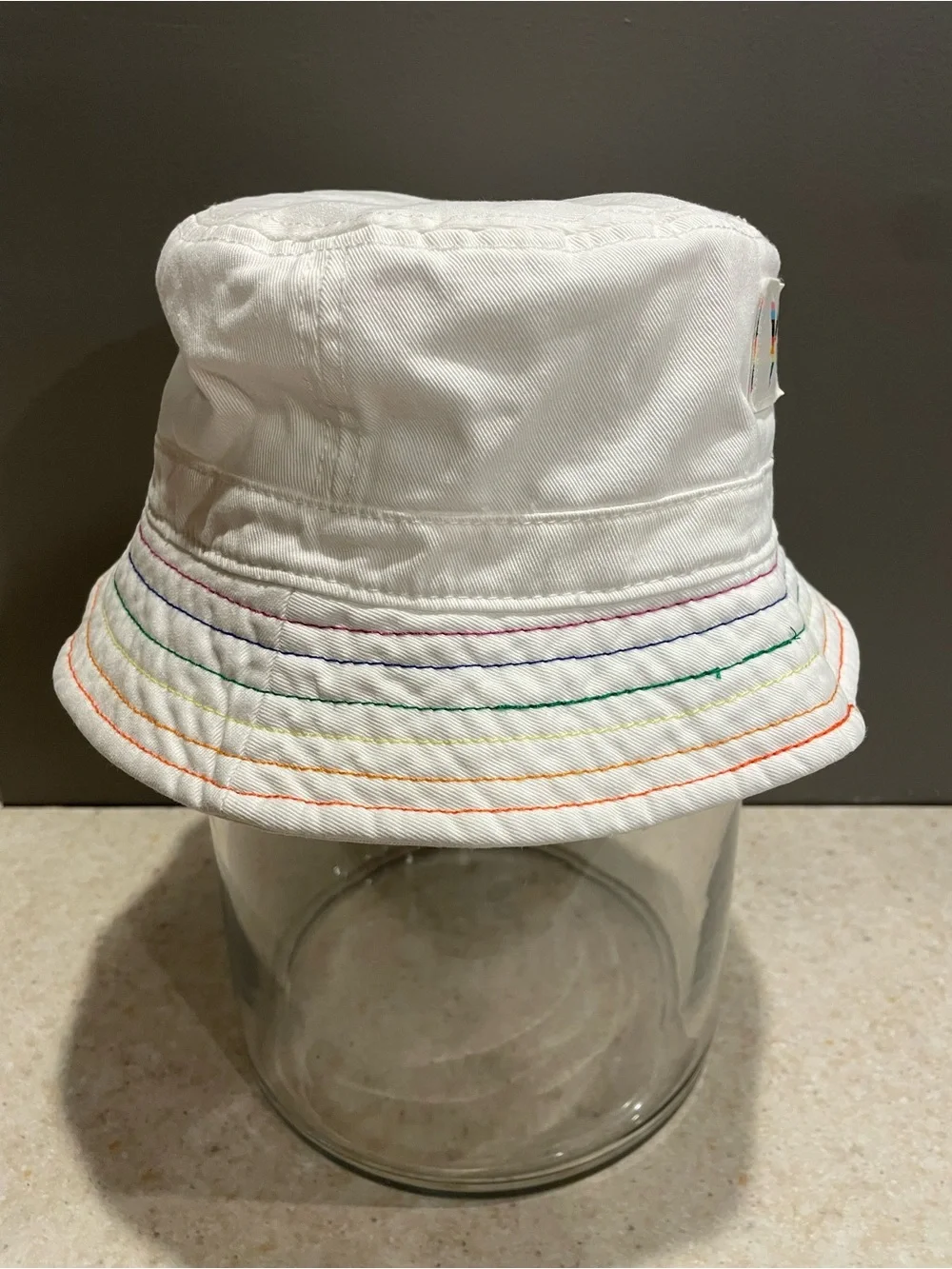 AMERICAN EAGLE Pride Collection White Bucket Hat Rainbow Patch and Stitching